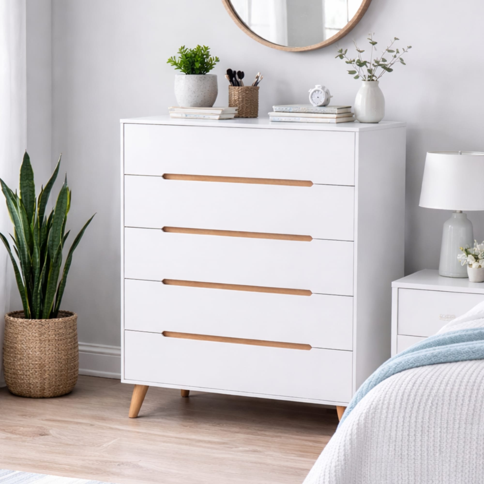 Alicia 5 Drawer Chest - White