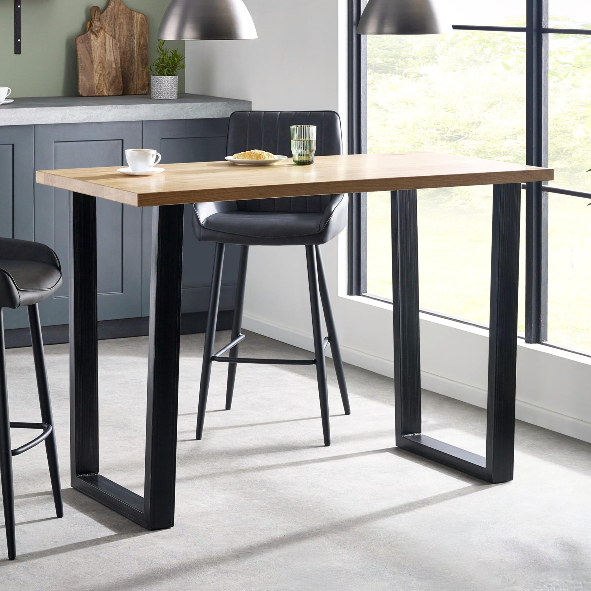 Brooklyn Bar Table Oak