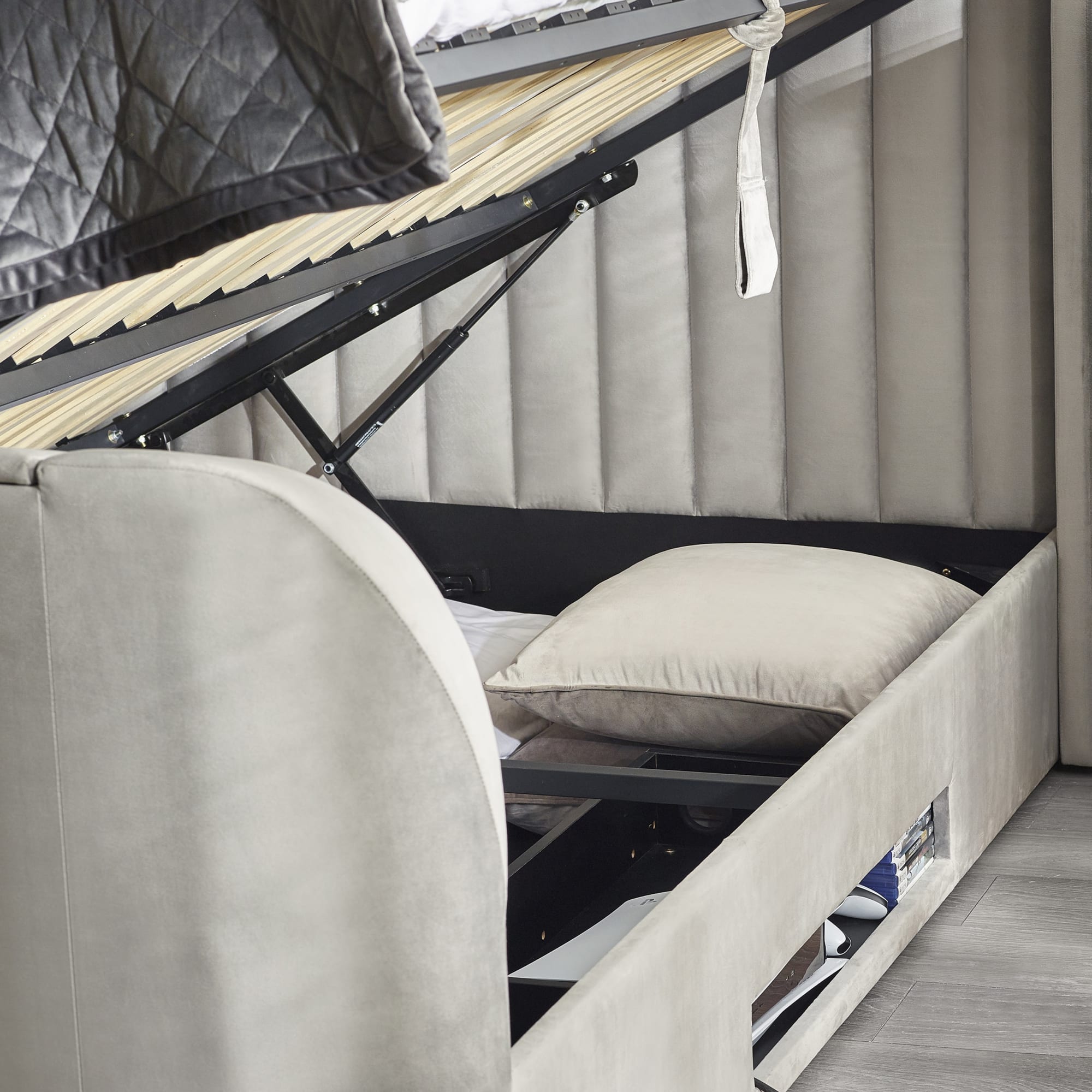Clara Ottoman TV Double Bed 135cm - Light Grey