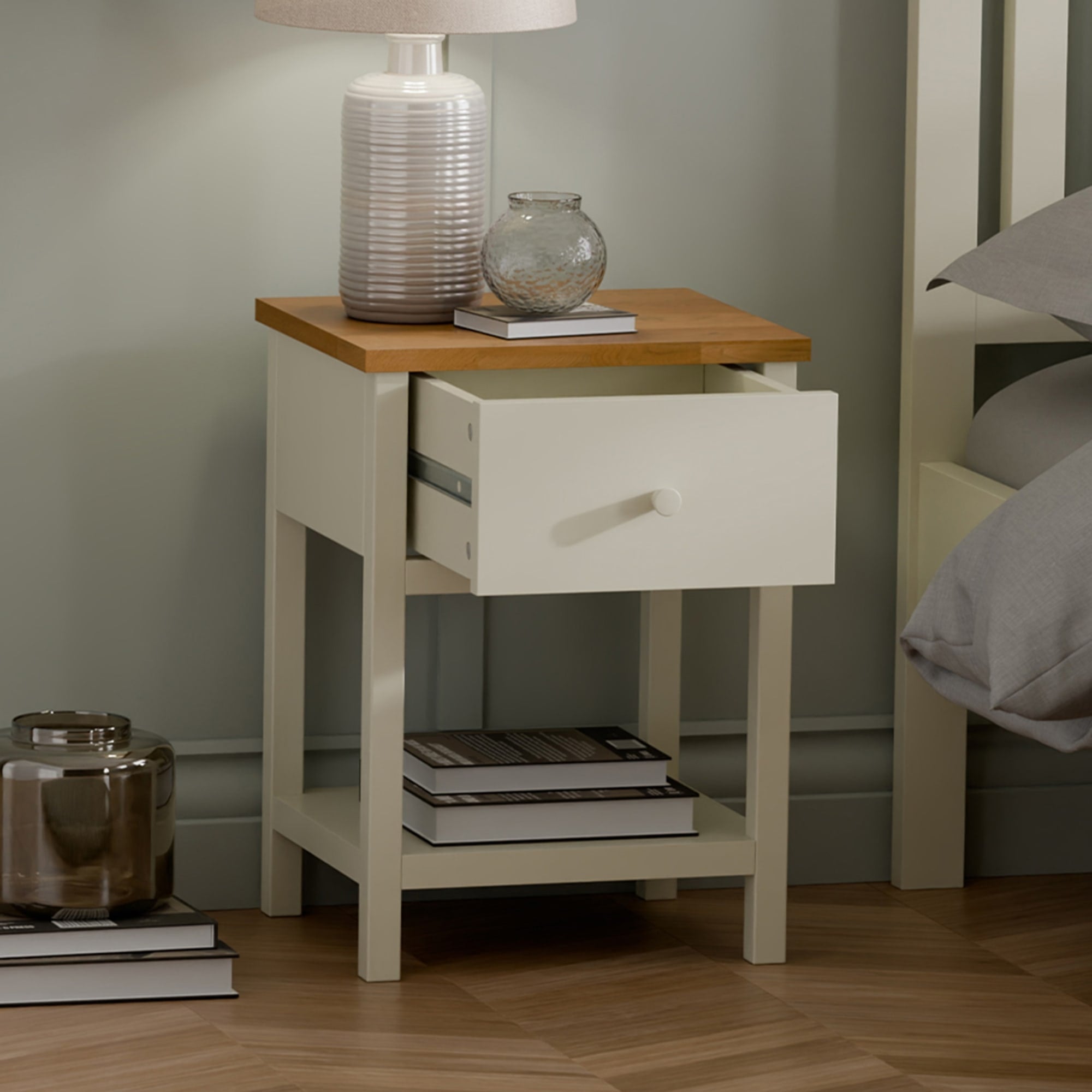 Coxmoor 1 Drawer - Ivory and Oak