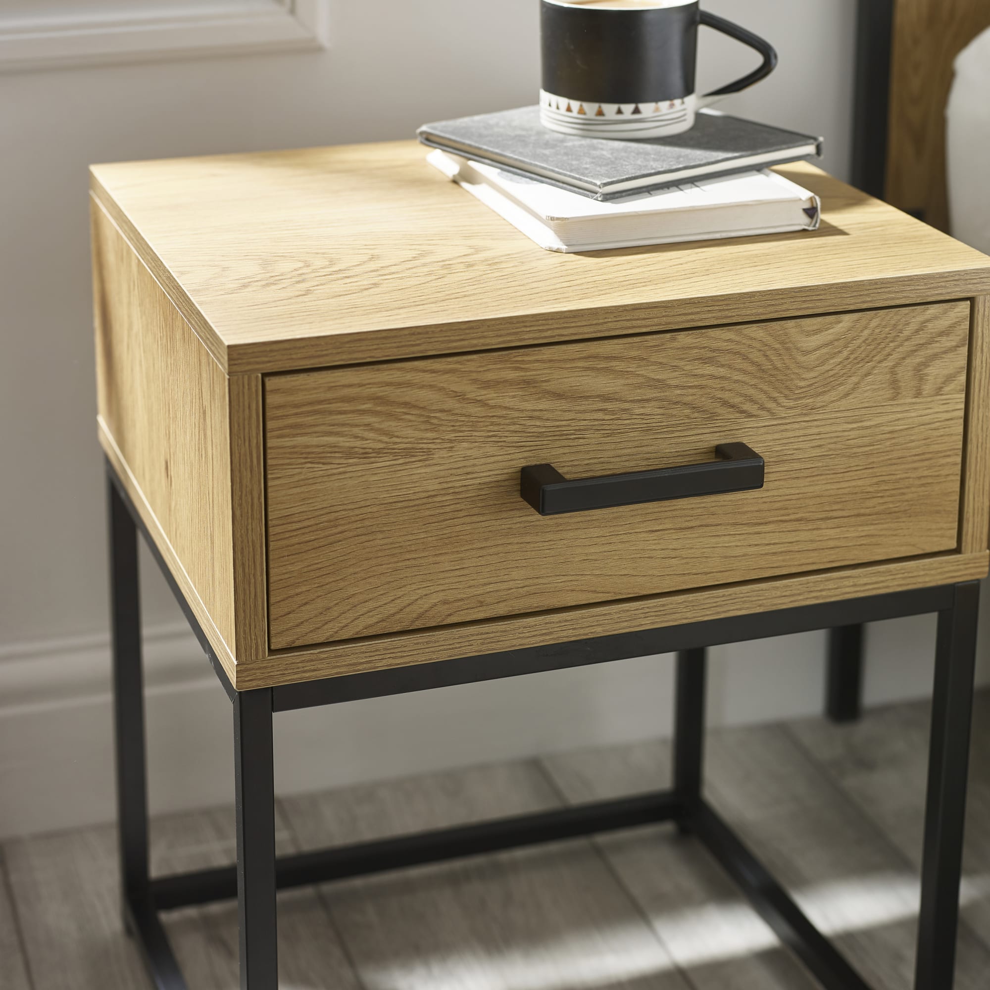 Harlow Light Oak Effect 1 Drawer Bedside Table