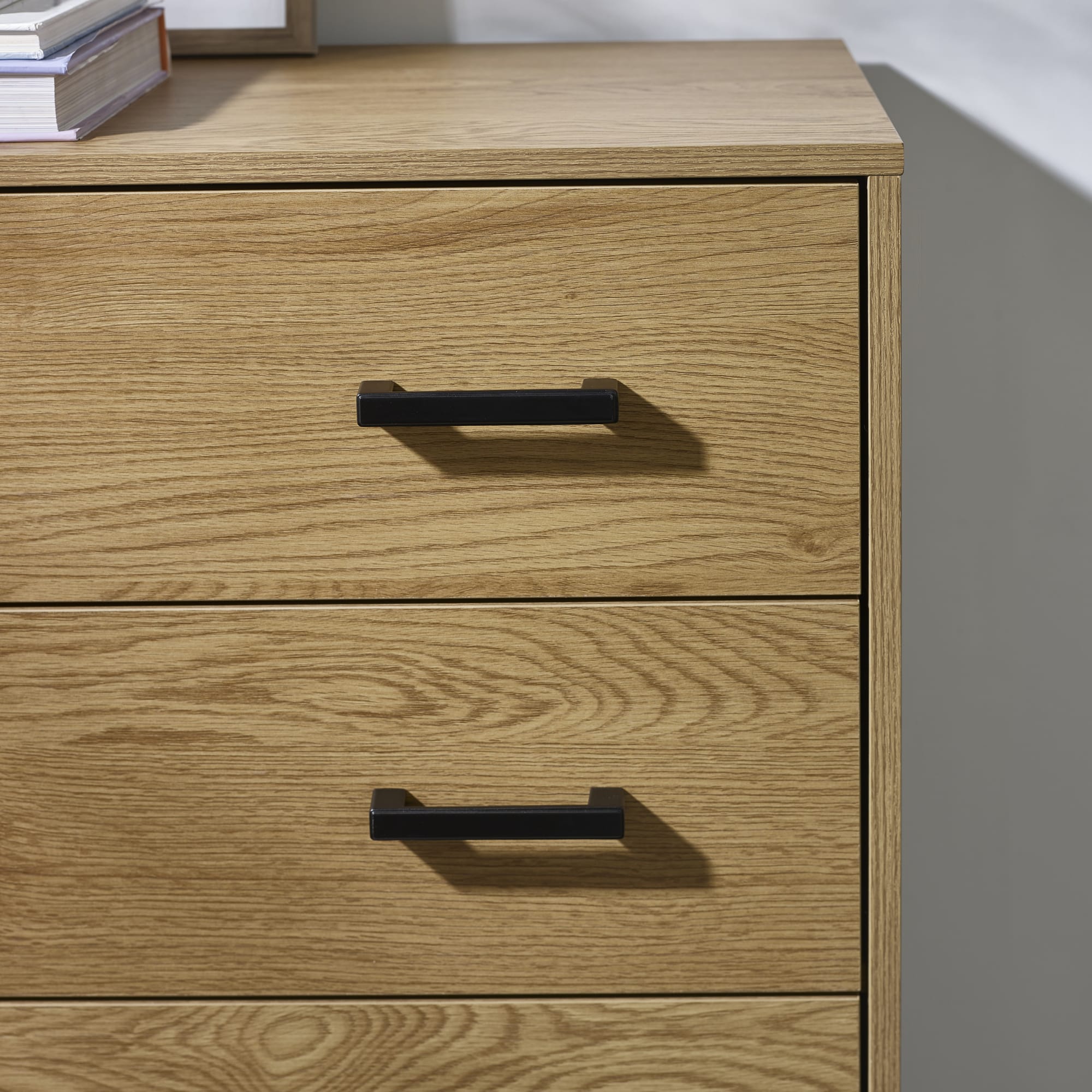 Harlow Light Oak Effect 4 Drawer Chest