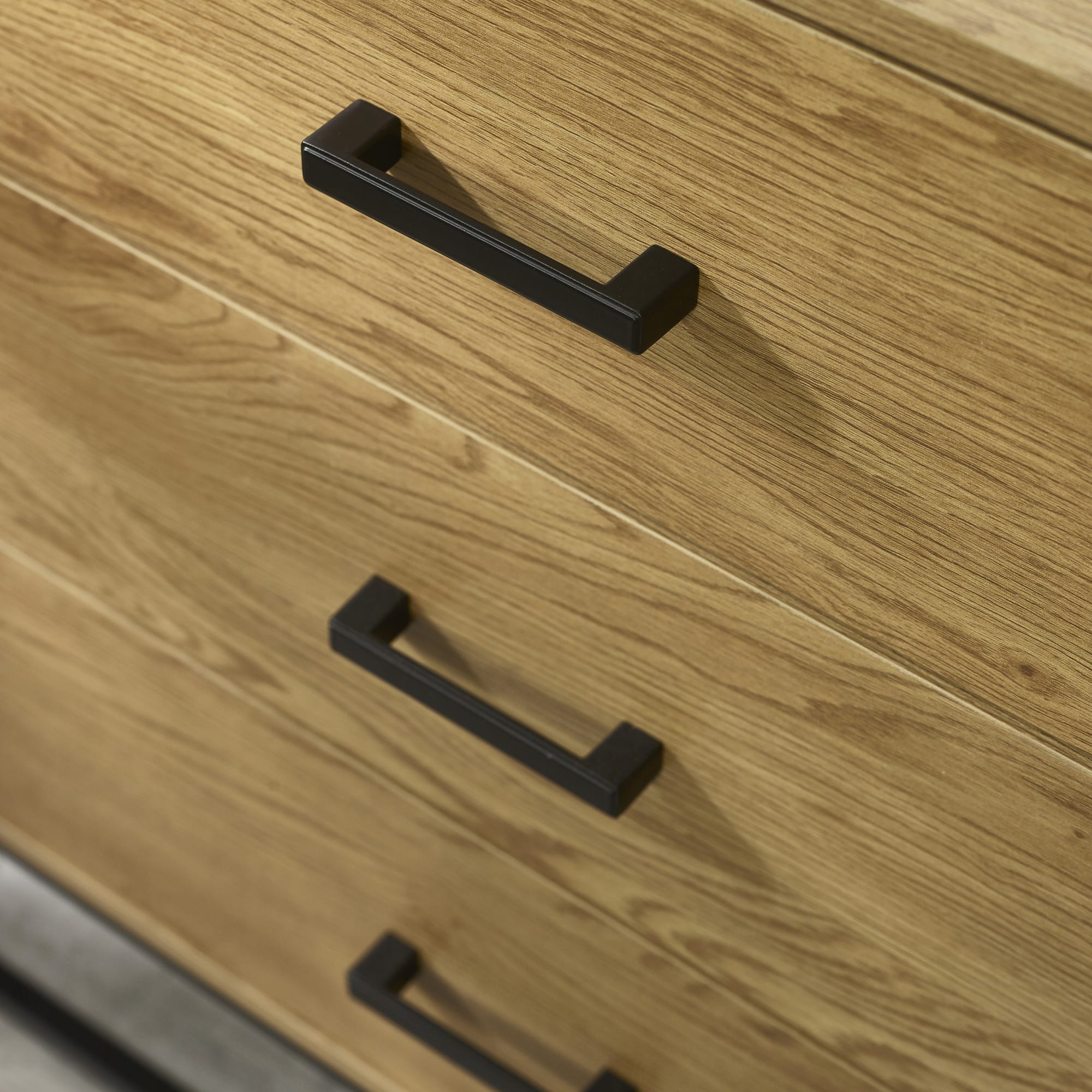 Harlow Light Oak Effect 6 Drawer Chest