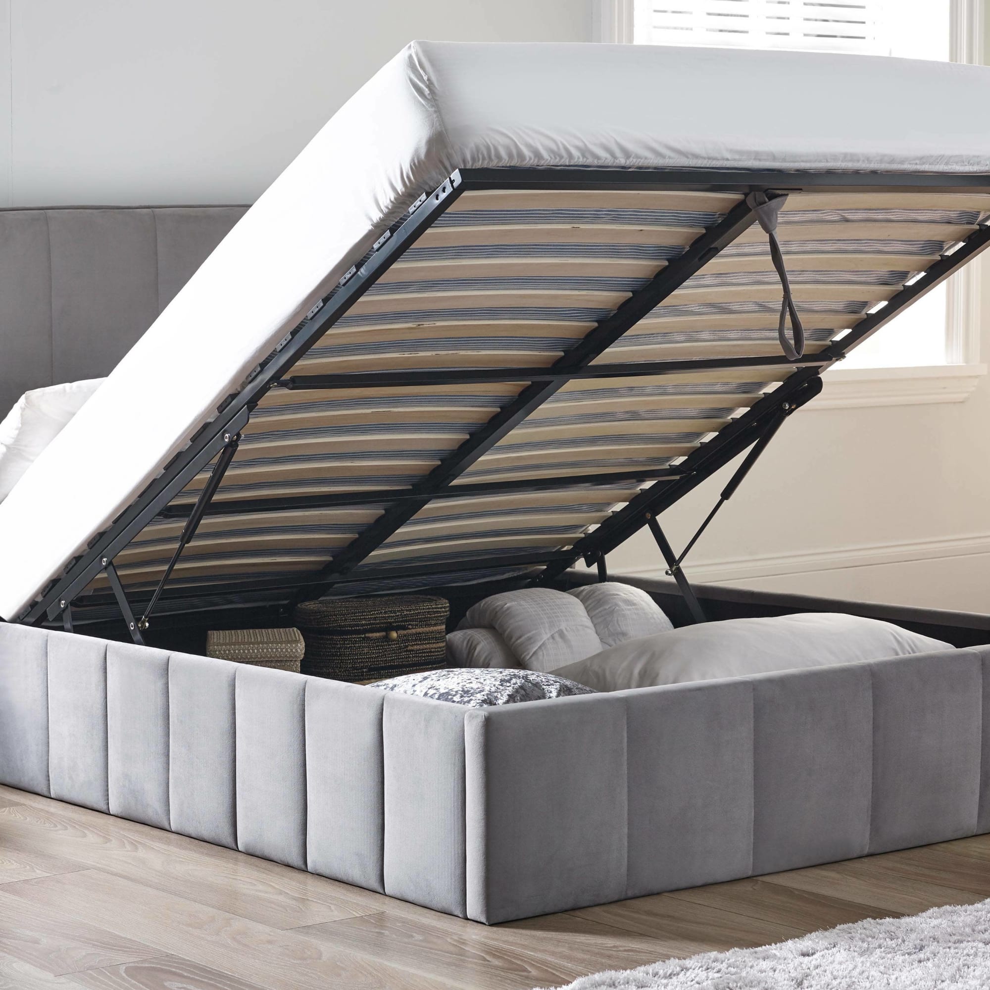 Katie Grey Velvet Upholstered 150cm Kingsize Ottoman Storage Bed