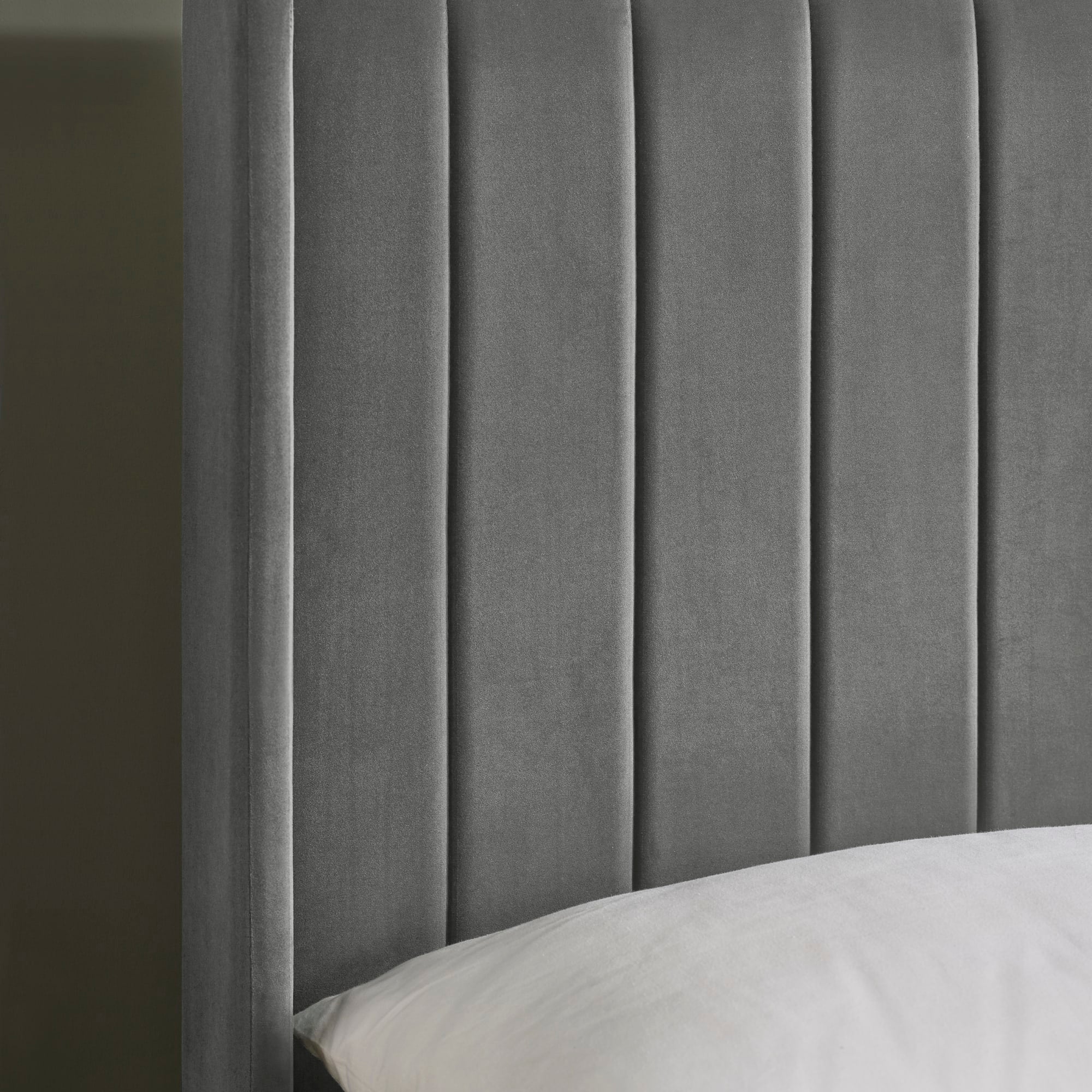 Leila Steel Grey Dual Storage Door 150cm Kingsize Bed