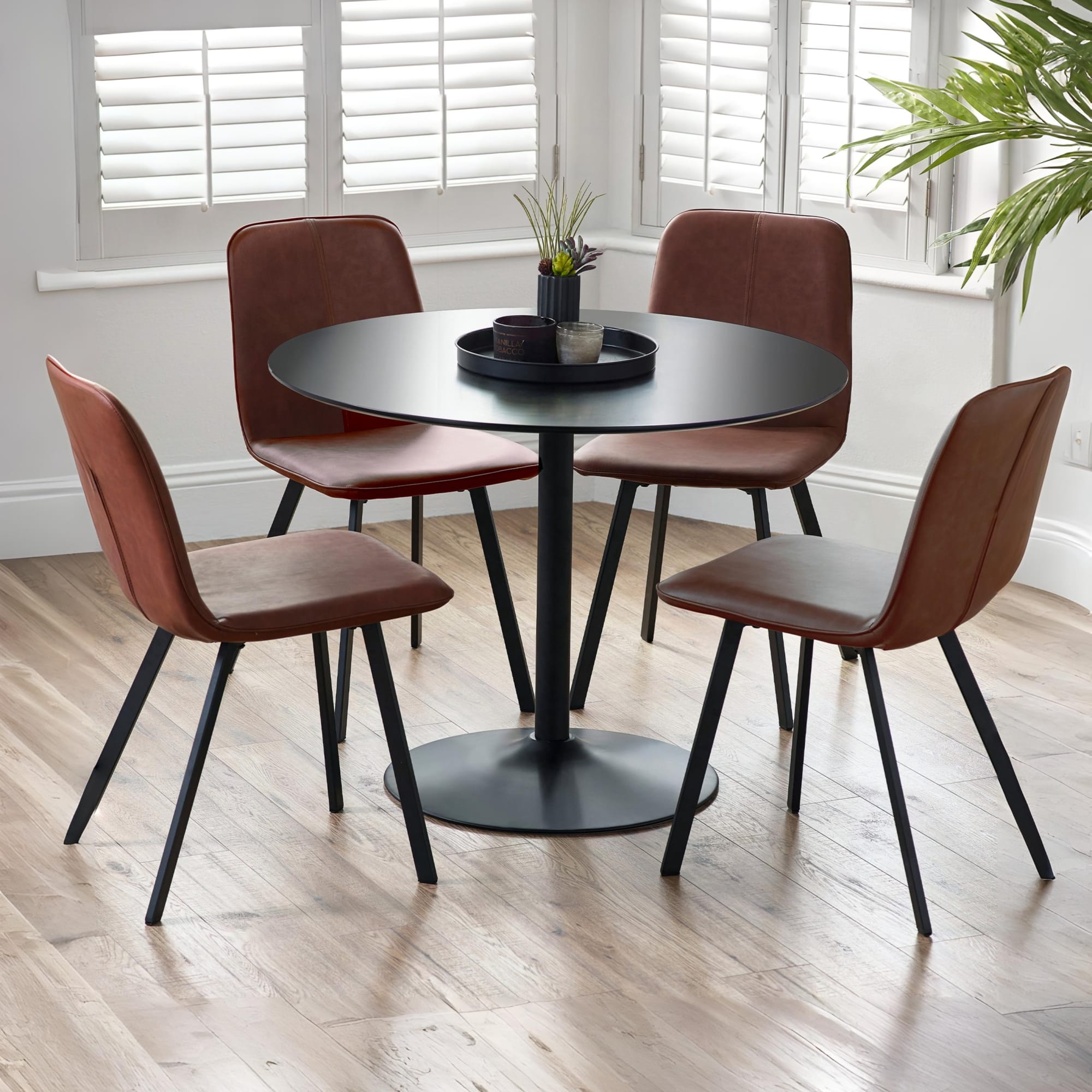Nero 100cm Round Table
