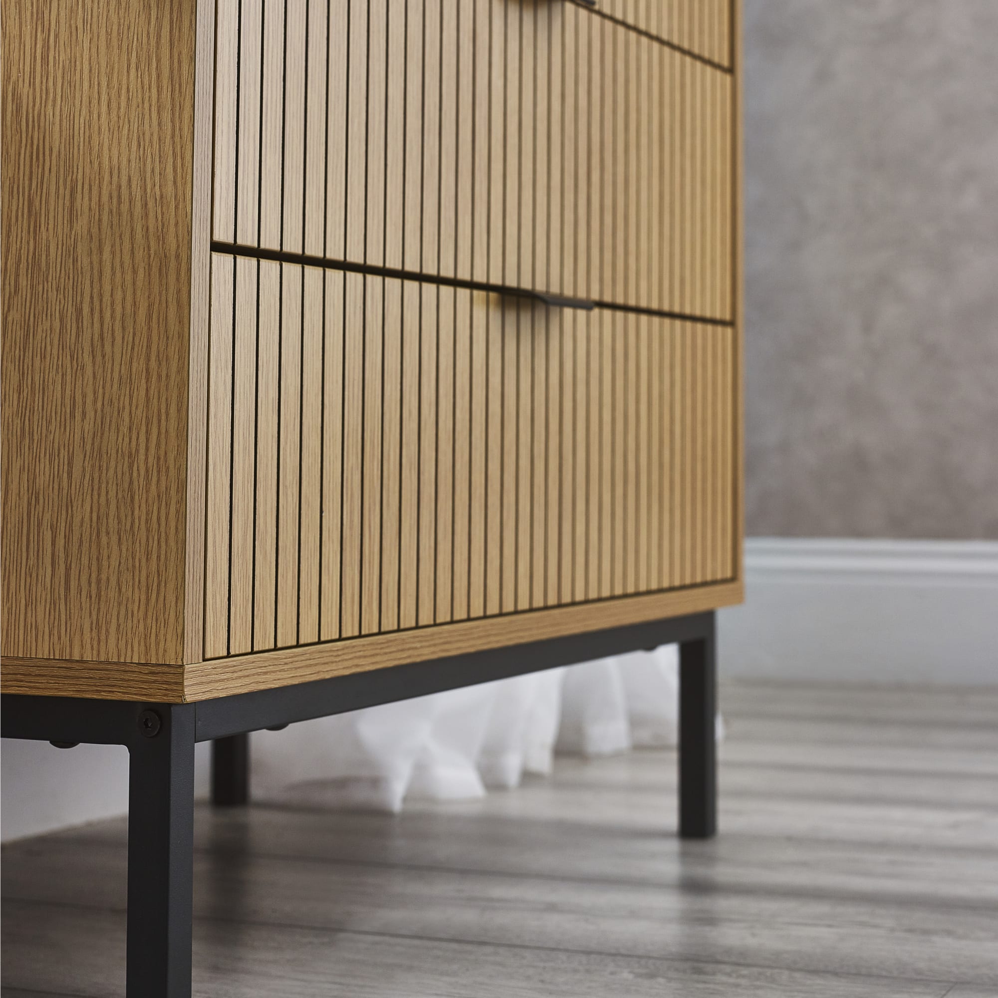 Sia 3 Drawer Chest