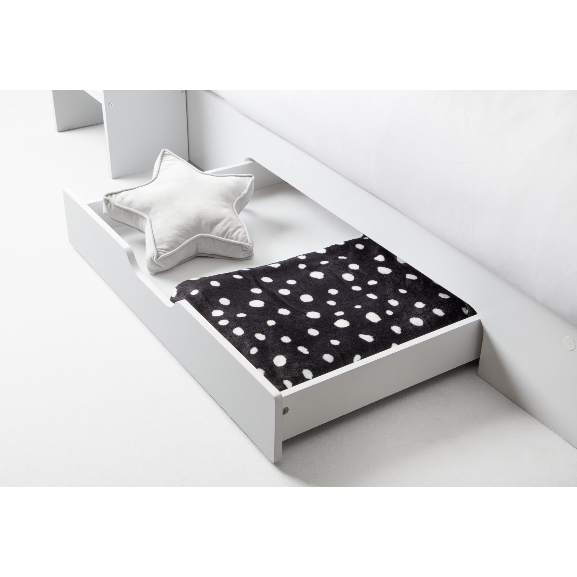 Orion Triple Sleeper - White - Cozyo