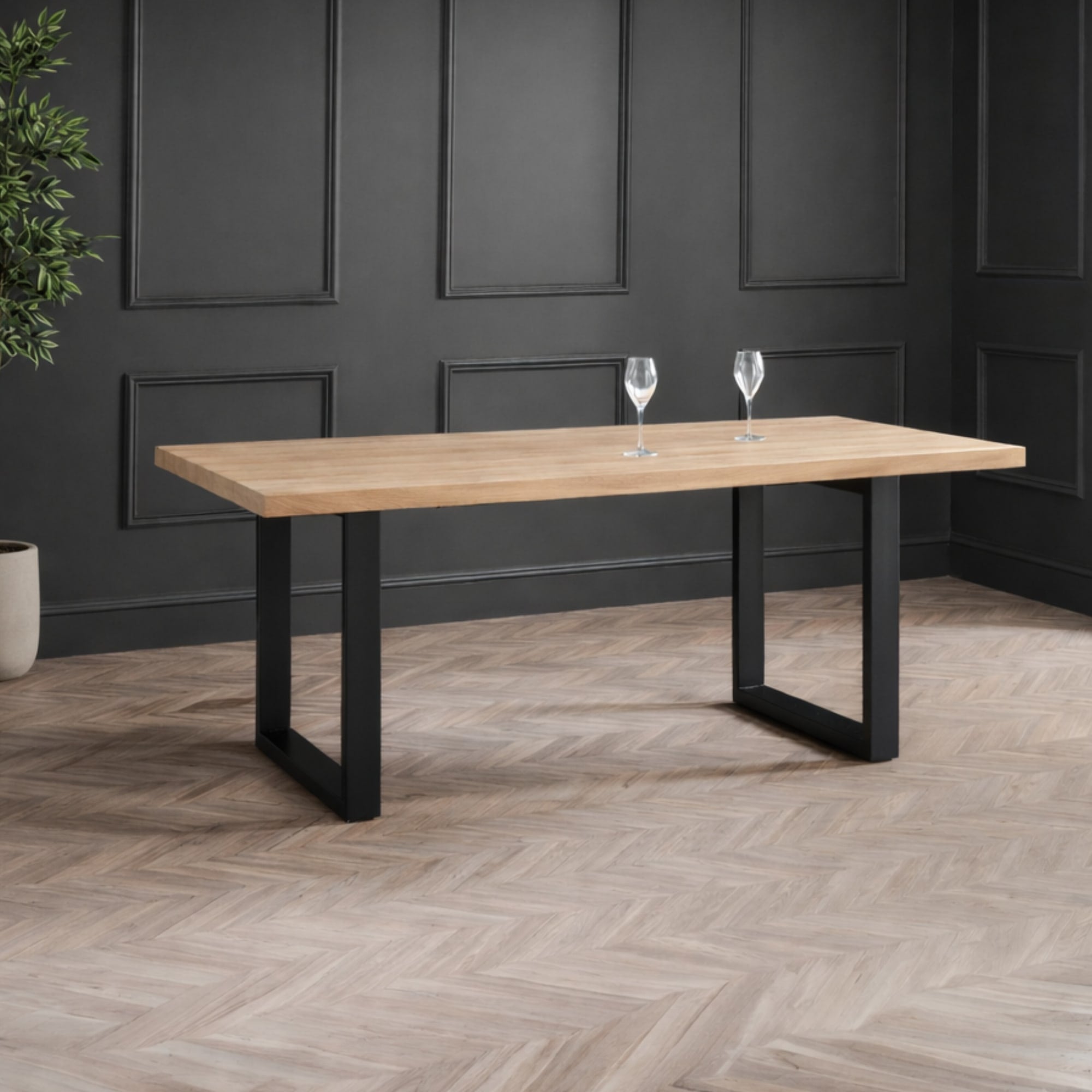 Berwick Dining Table