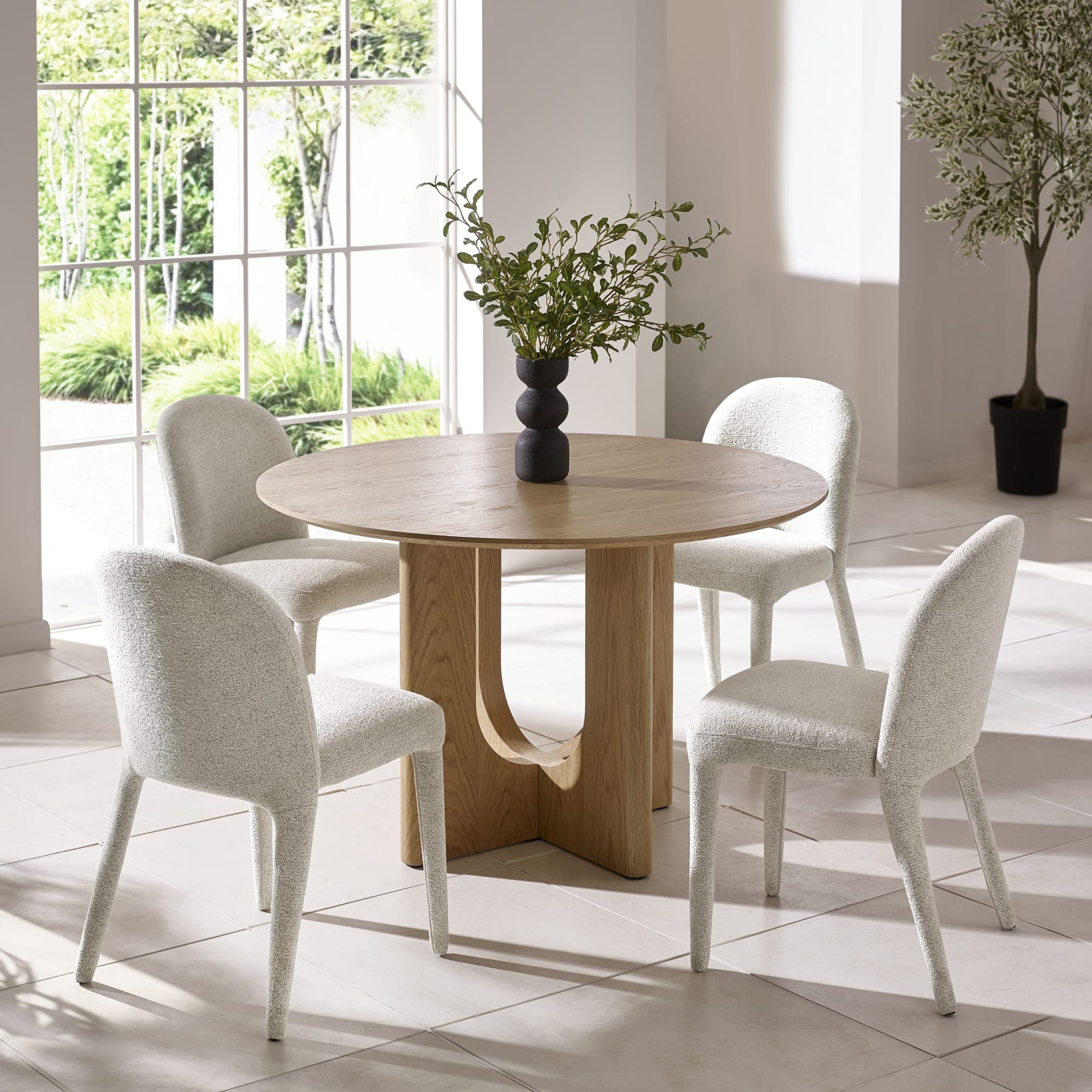 Cellini Oak 120cm Round Dining Table