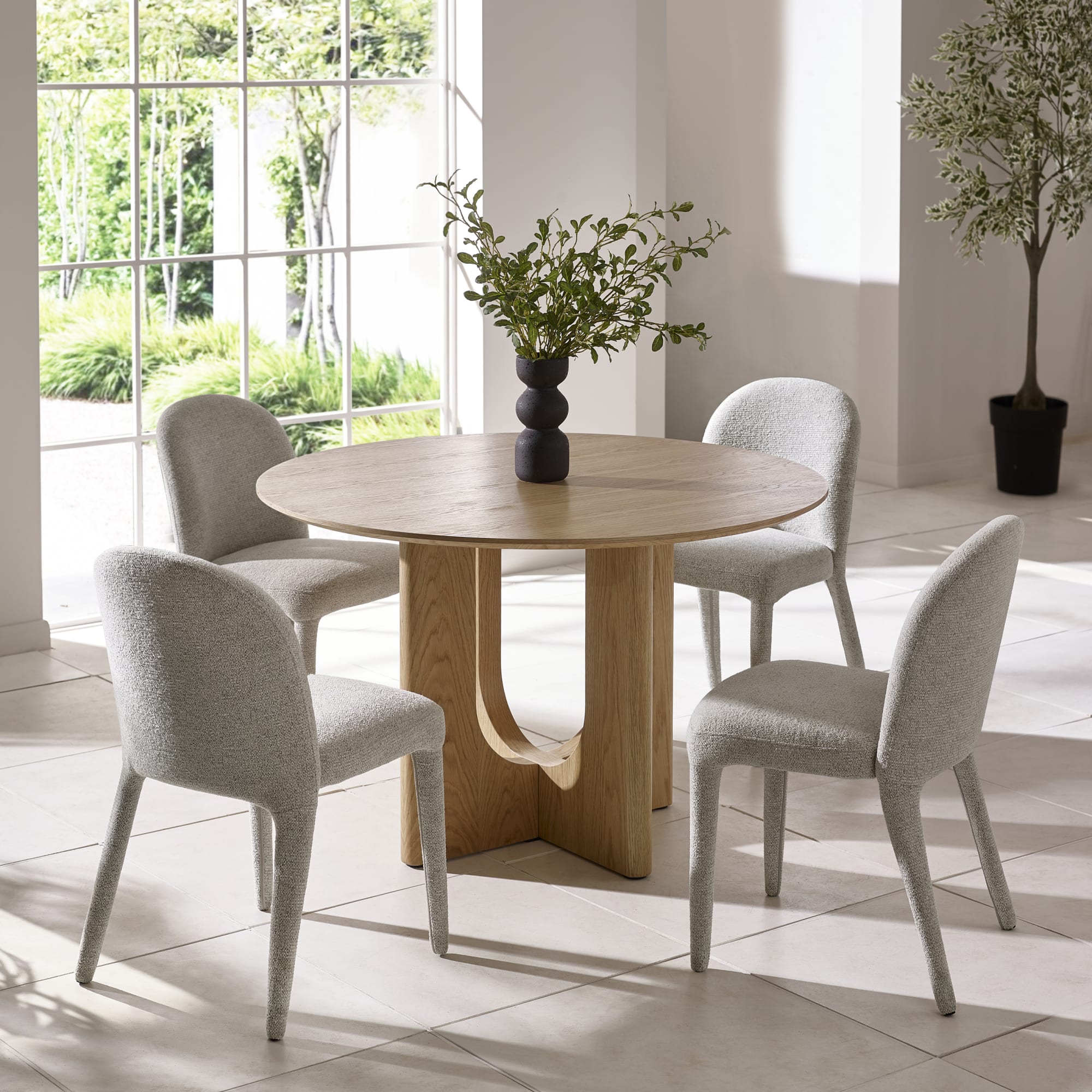 Cellini Oak 120cm Round Dining Table