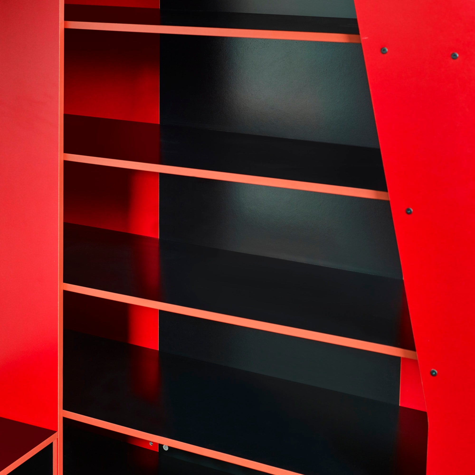 Eagle Single 90cm Gaming Highsleeper - Black and Red