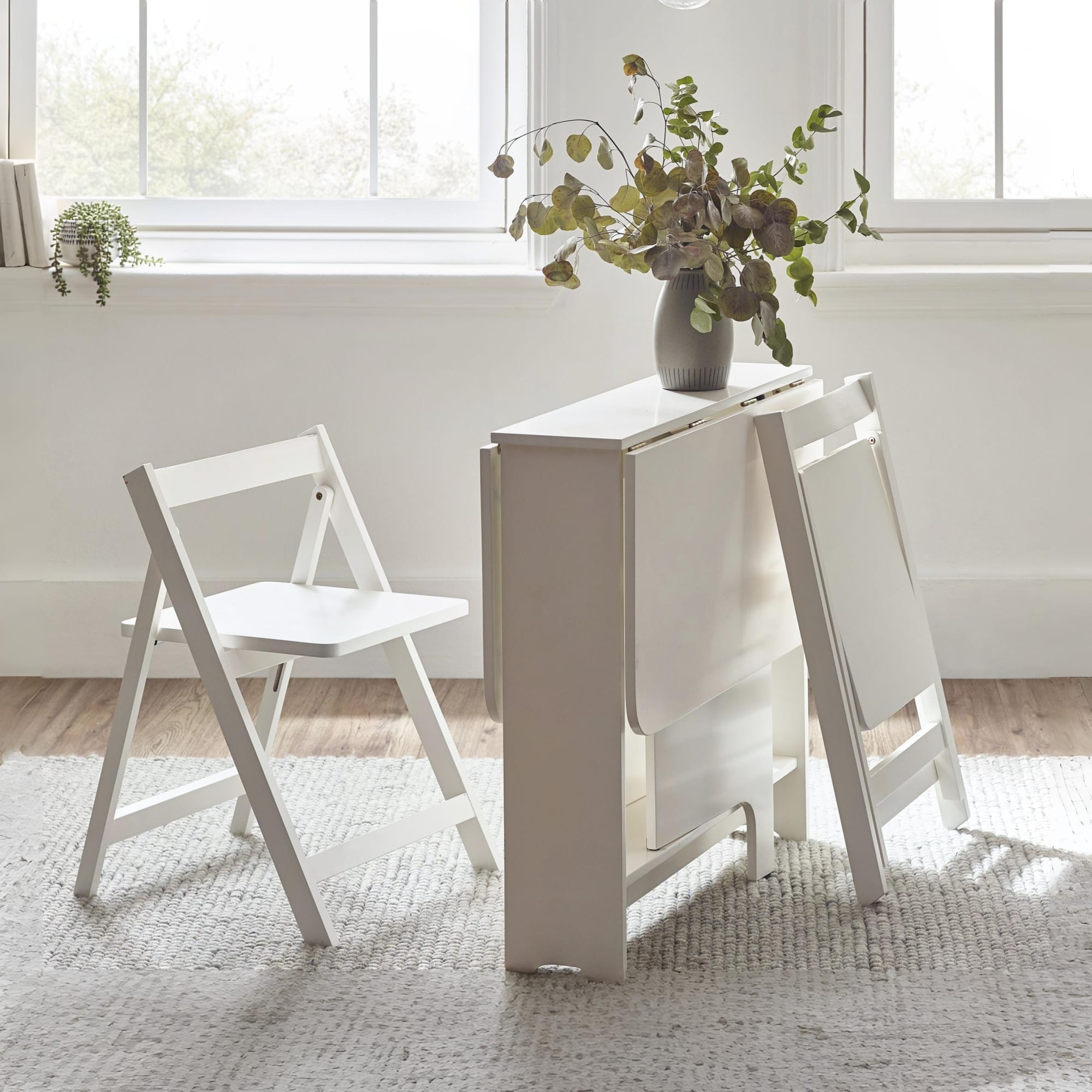 Gatan Small Gateleg Table With 2 Chairs - White