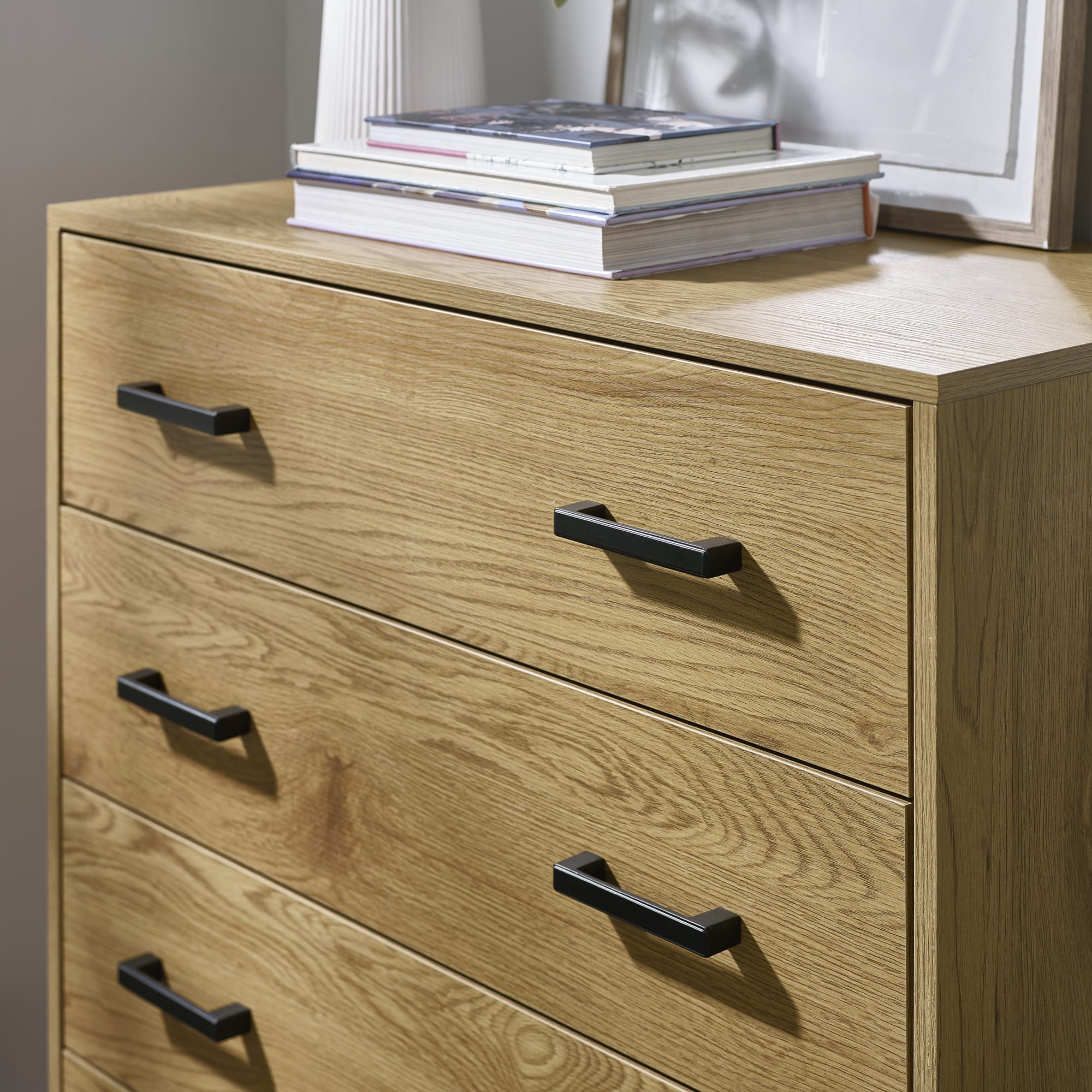 Harlow Light Oak Effect 4 Drawer Chest