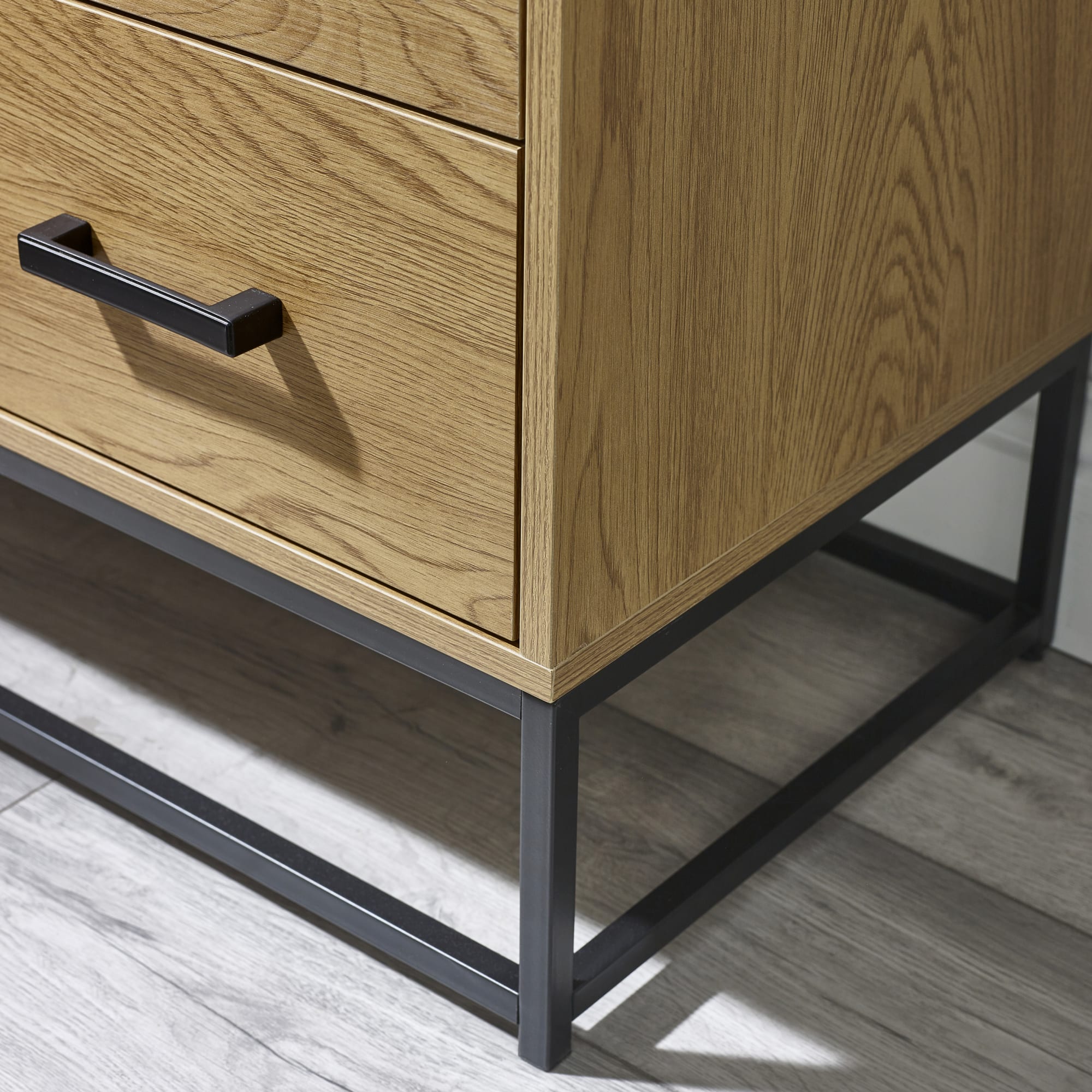 Harlow Light Oak Effect 4 Drawer Chest