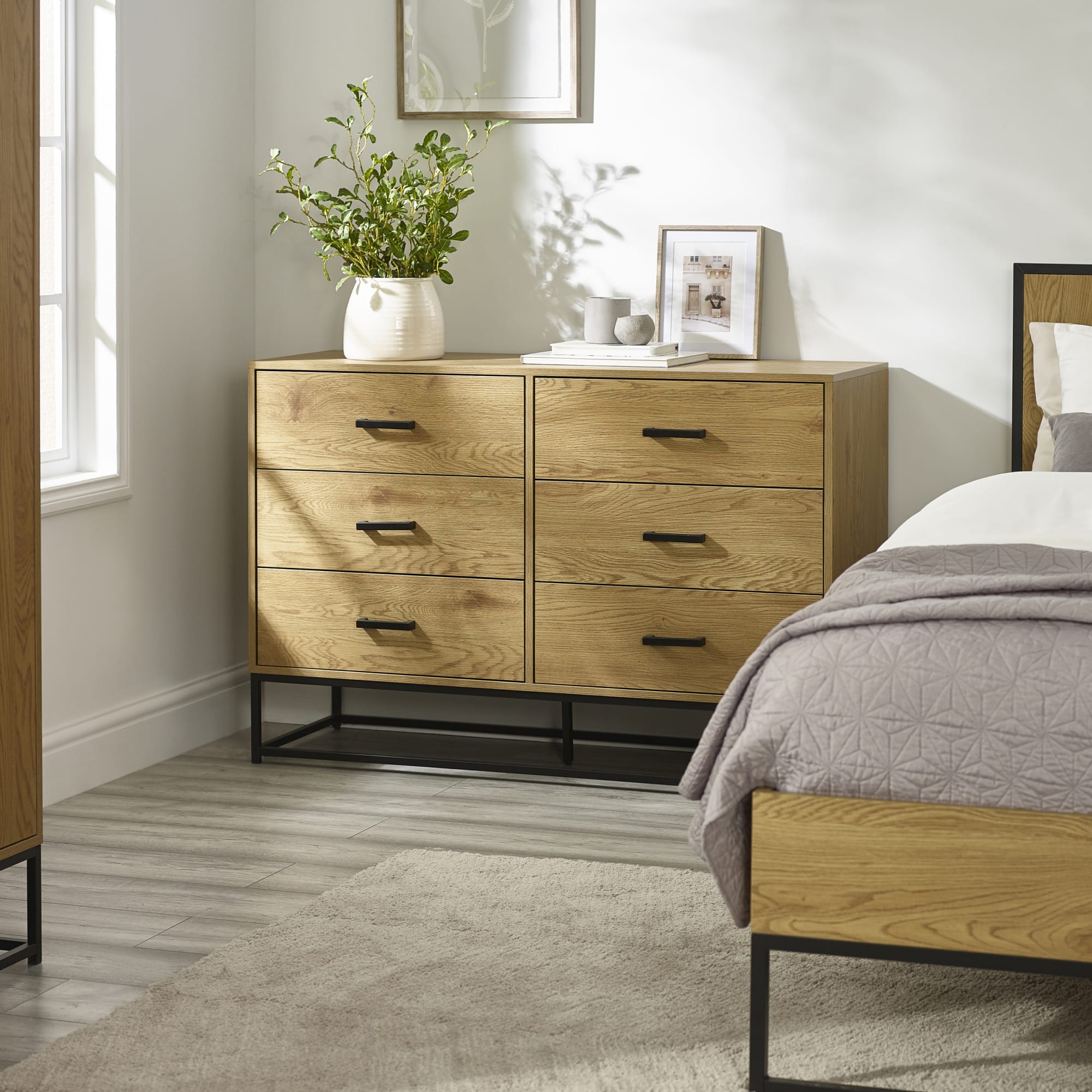 Harlow Light Oak Effect 6 Drawer Chest
