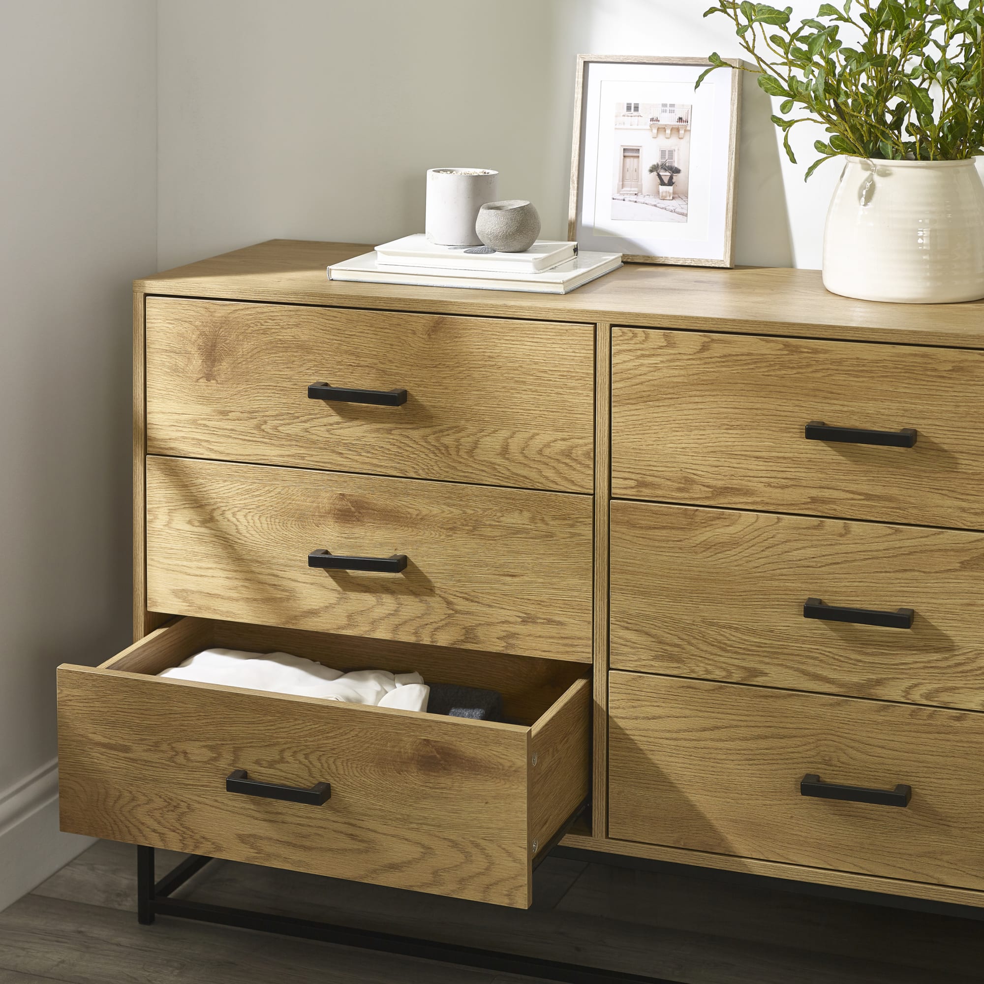 Harlow Light Oak Effect 6 Drawer Chest