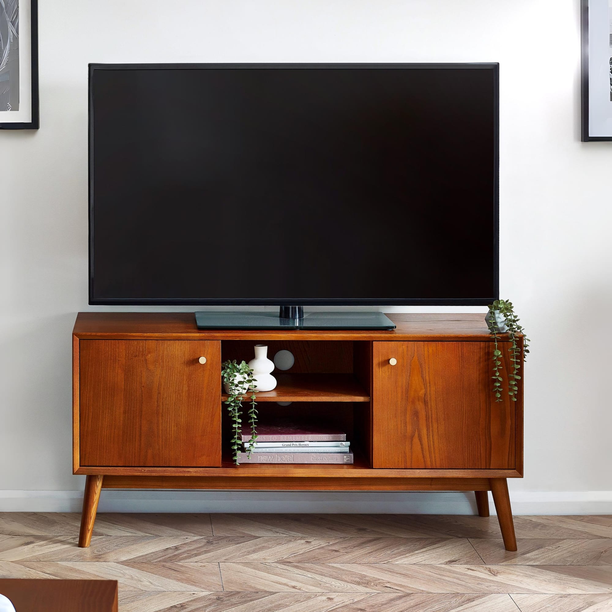Lowry Media Unit
