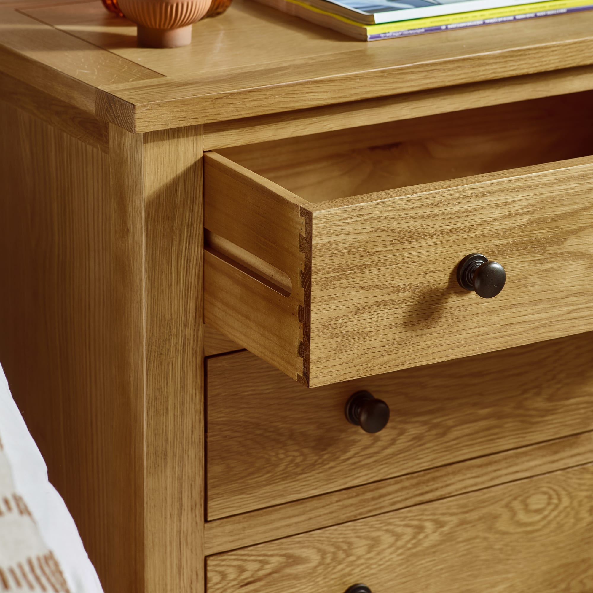 Marlborough 4+2 Drawer Chest