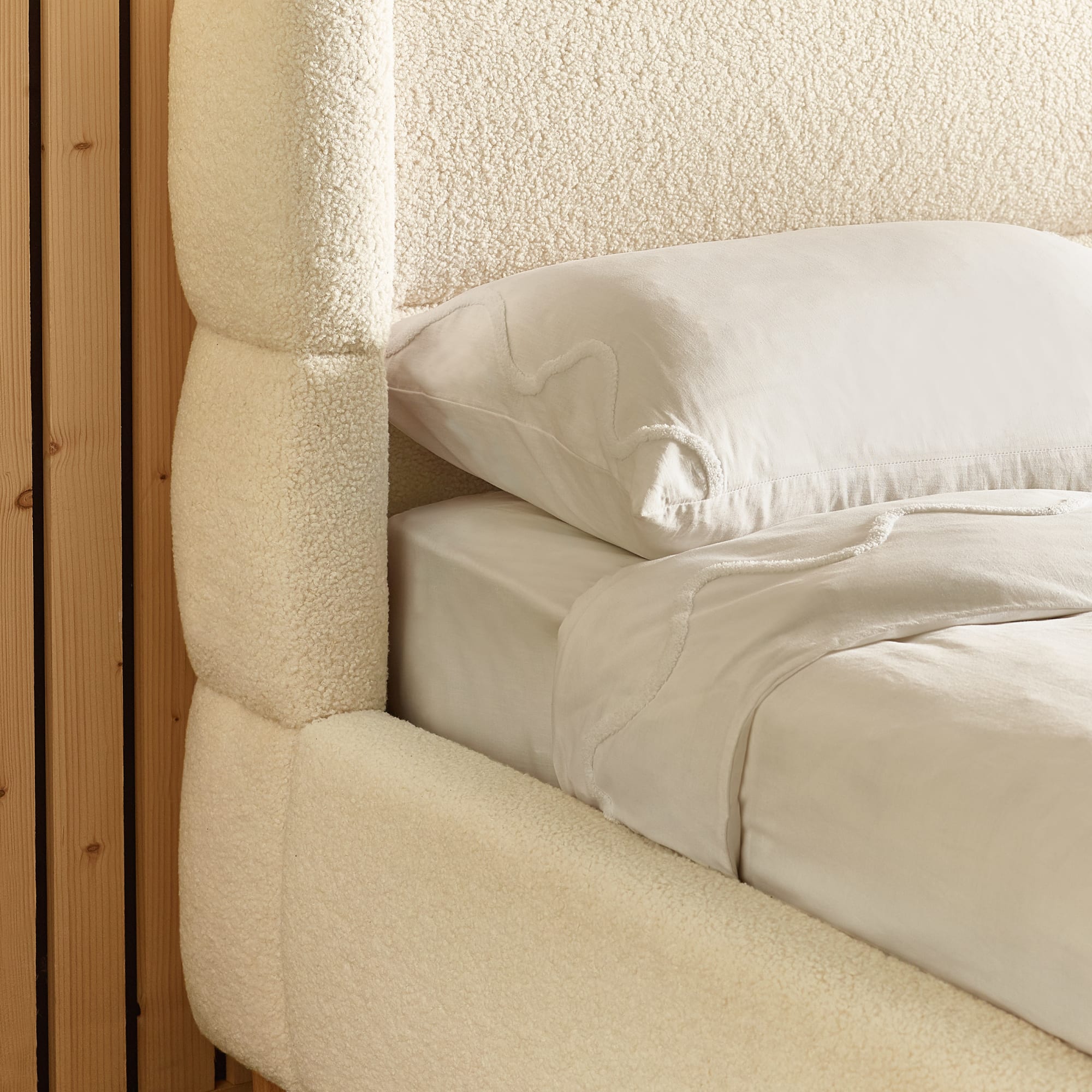 Oberon Cream Boucle Upholstered 150 cm King Bed