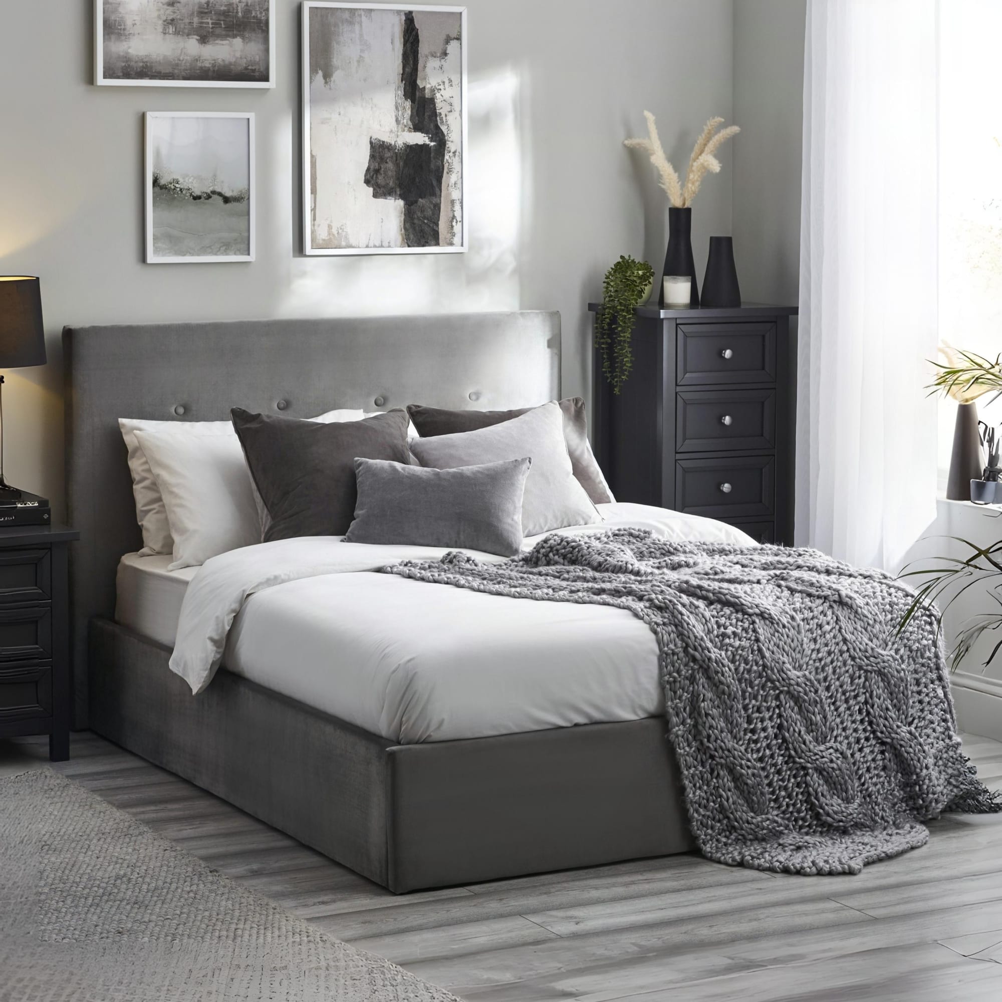 Shoreditch Ottoman Storage 150cm King Bed