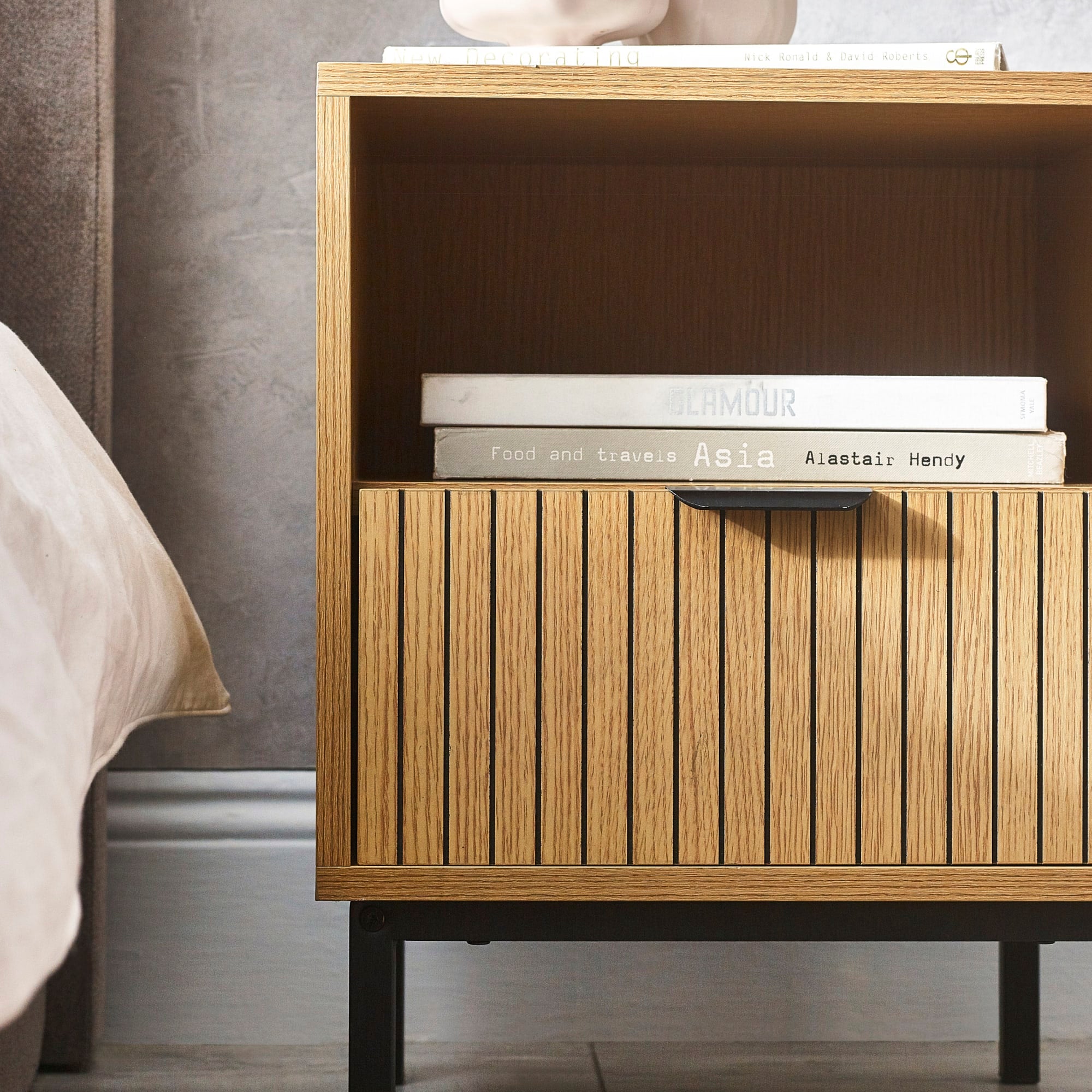 Sia Side Table
