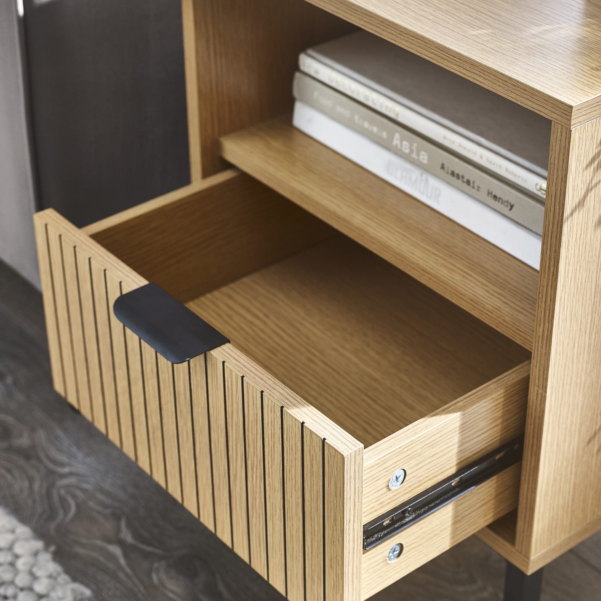 Sia Side Table