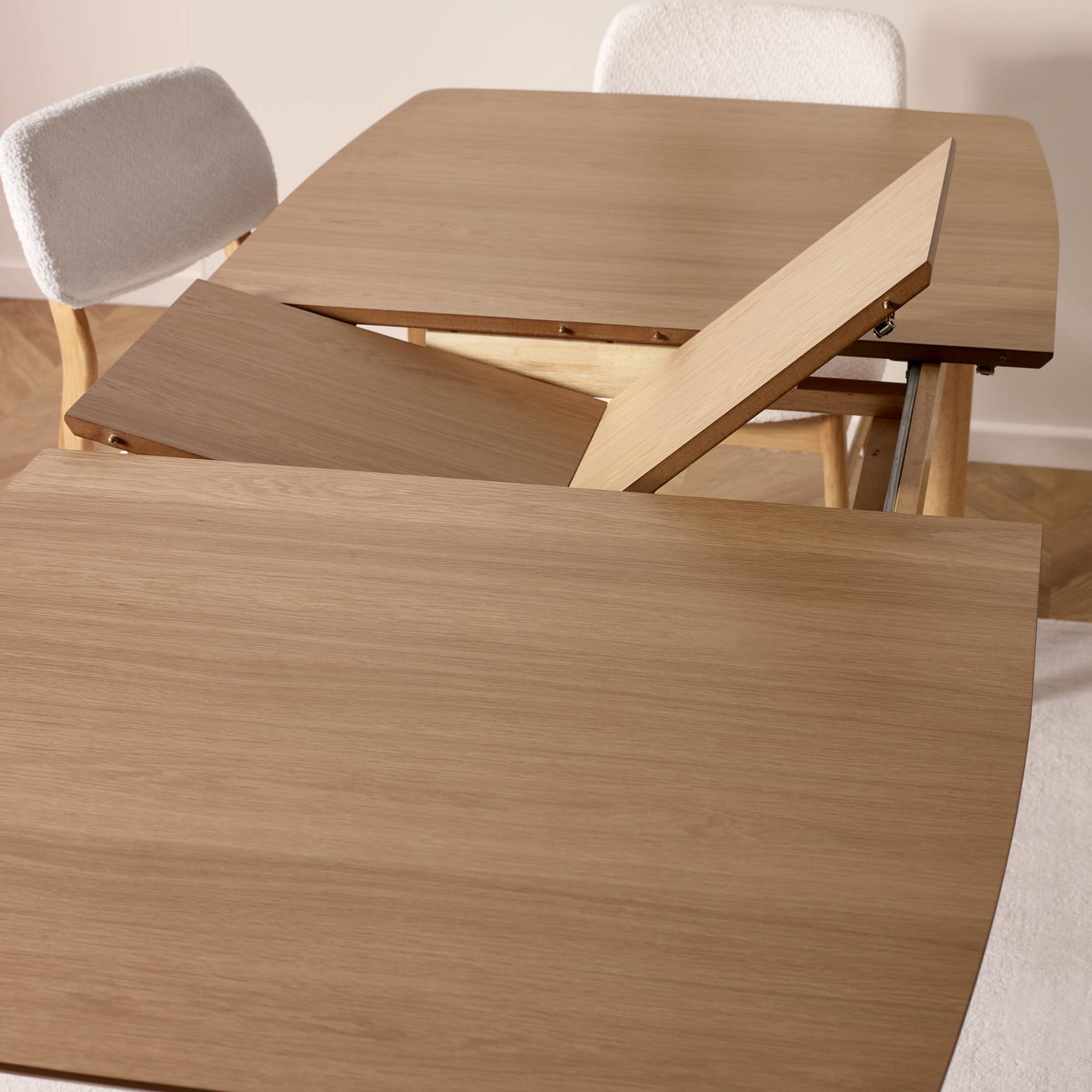 Theia 180-220cm Extending Dining Table