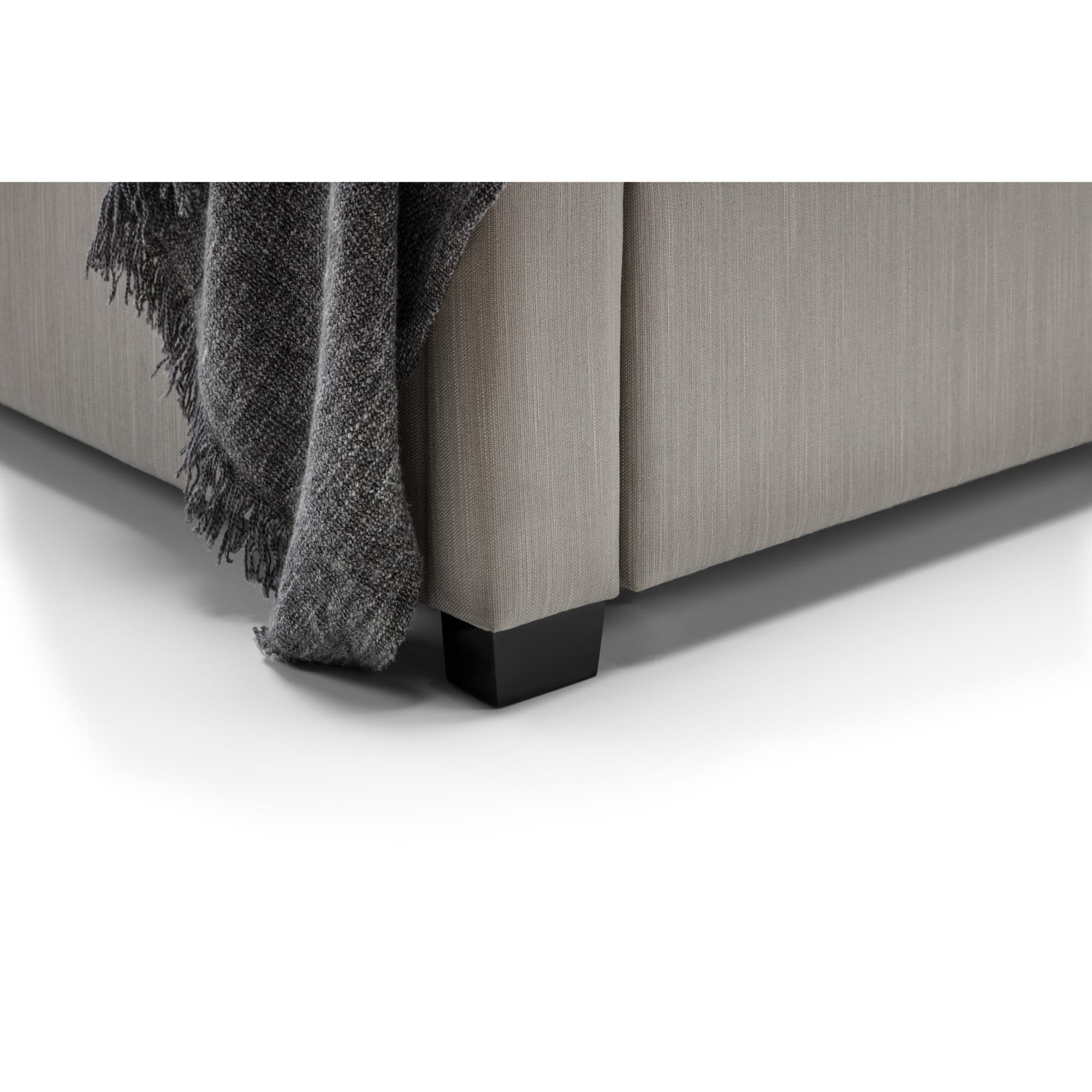 Wilton 4 Drawer 135cm Double Bed - Grey Linen