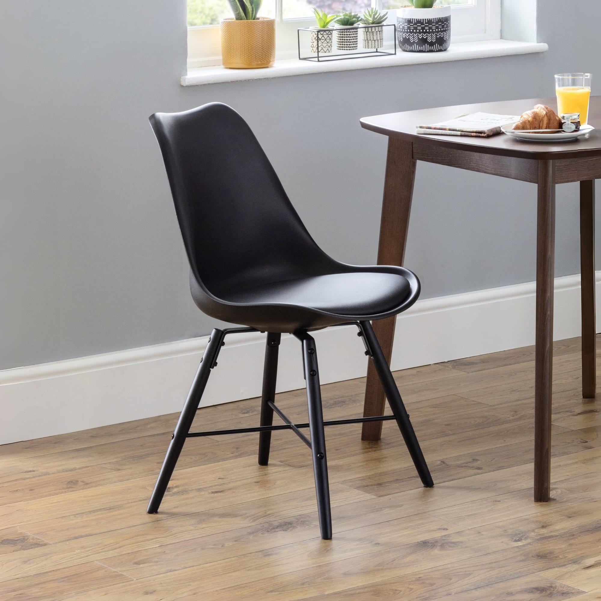 Set Of 2 Kari Dining Chairs - Black Seat & Black Legs - Cozyo