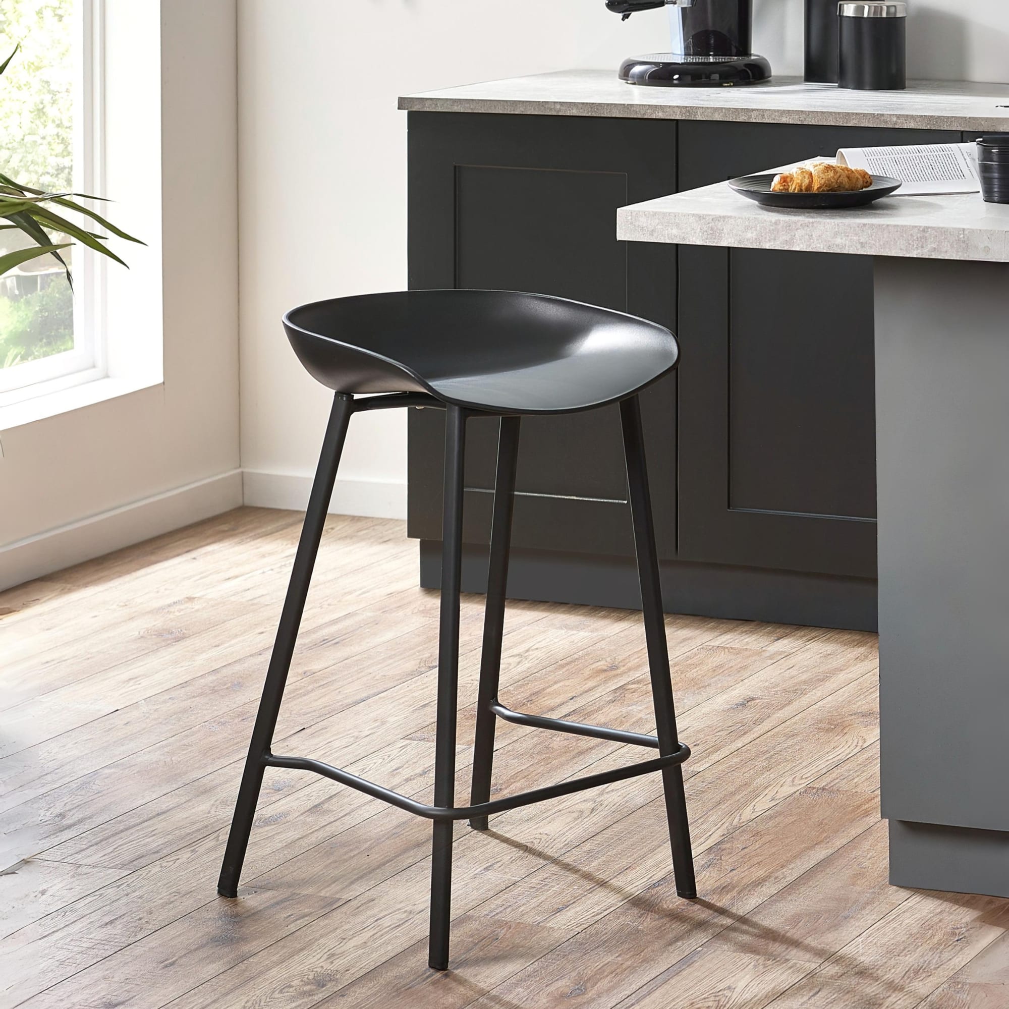 Set Of 2 Renzo Bar Stool Black - Cozyo